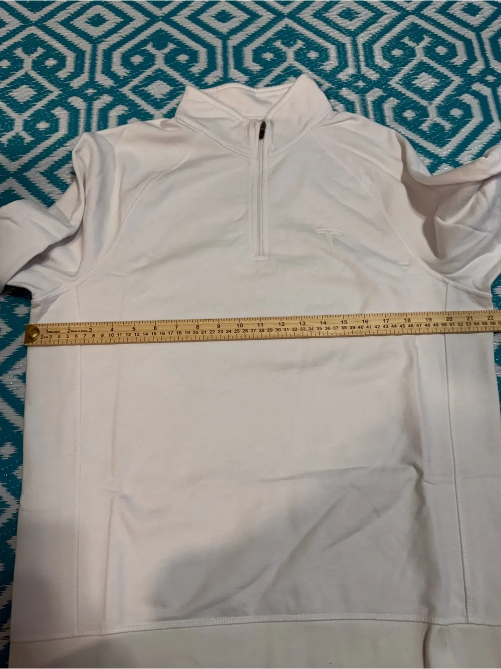 Tesla Men’s Cream White Quarter Zip Pullover Sweater Embroidered Logo Size M